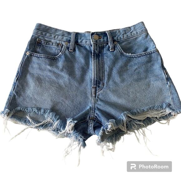 Madewell The Perfect Jean Short in Hedrick Wash Size 27 Raw Hem High Rise - Picture 2 of 16